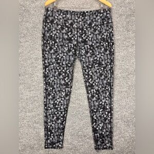 Athleta Women’s Chaturanga Leggings Size XL Printed Black & White Dots Ankle